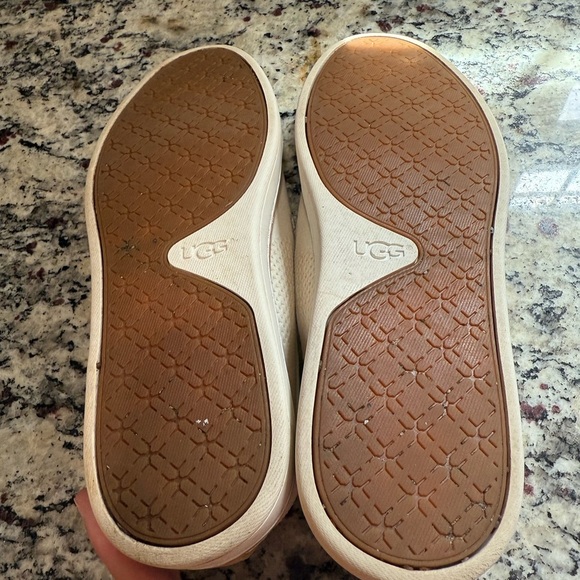 UGG Alameda Sammy Slip On Sneaker 9 - Picture 8 of 8